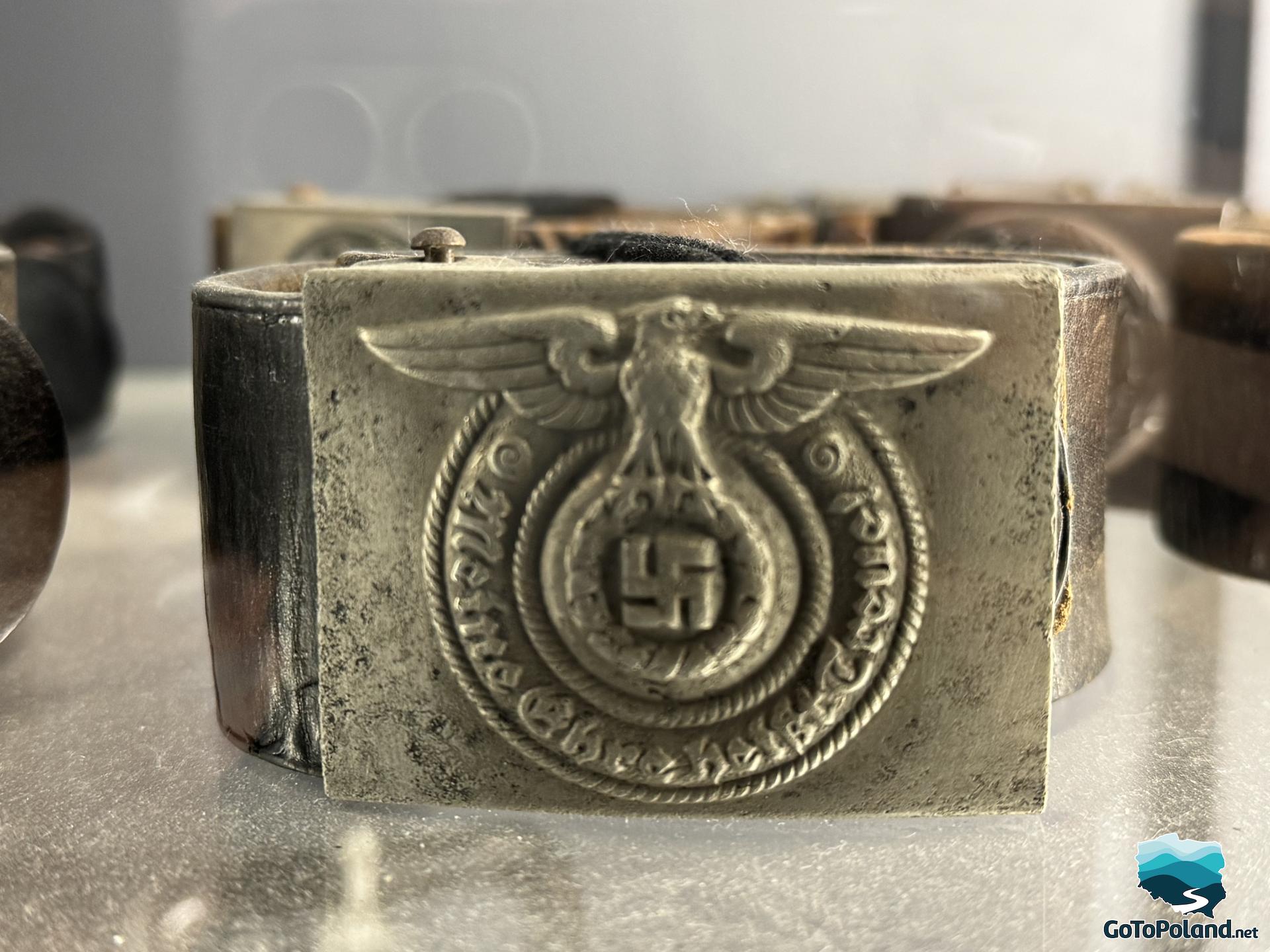 a belt with the nazi symbol