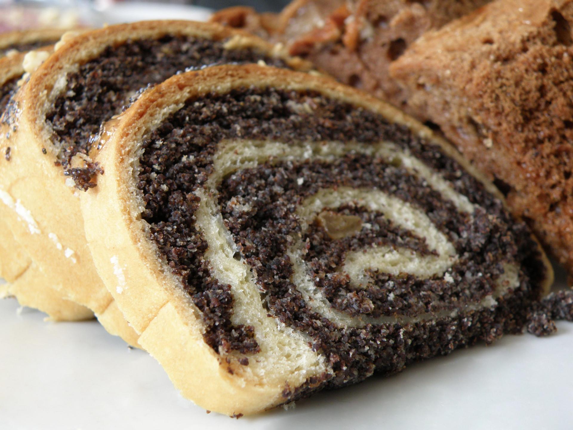 slices of poppy seed cake