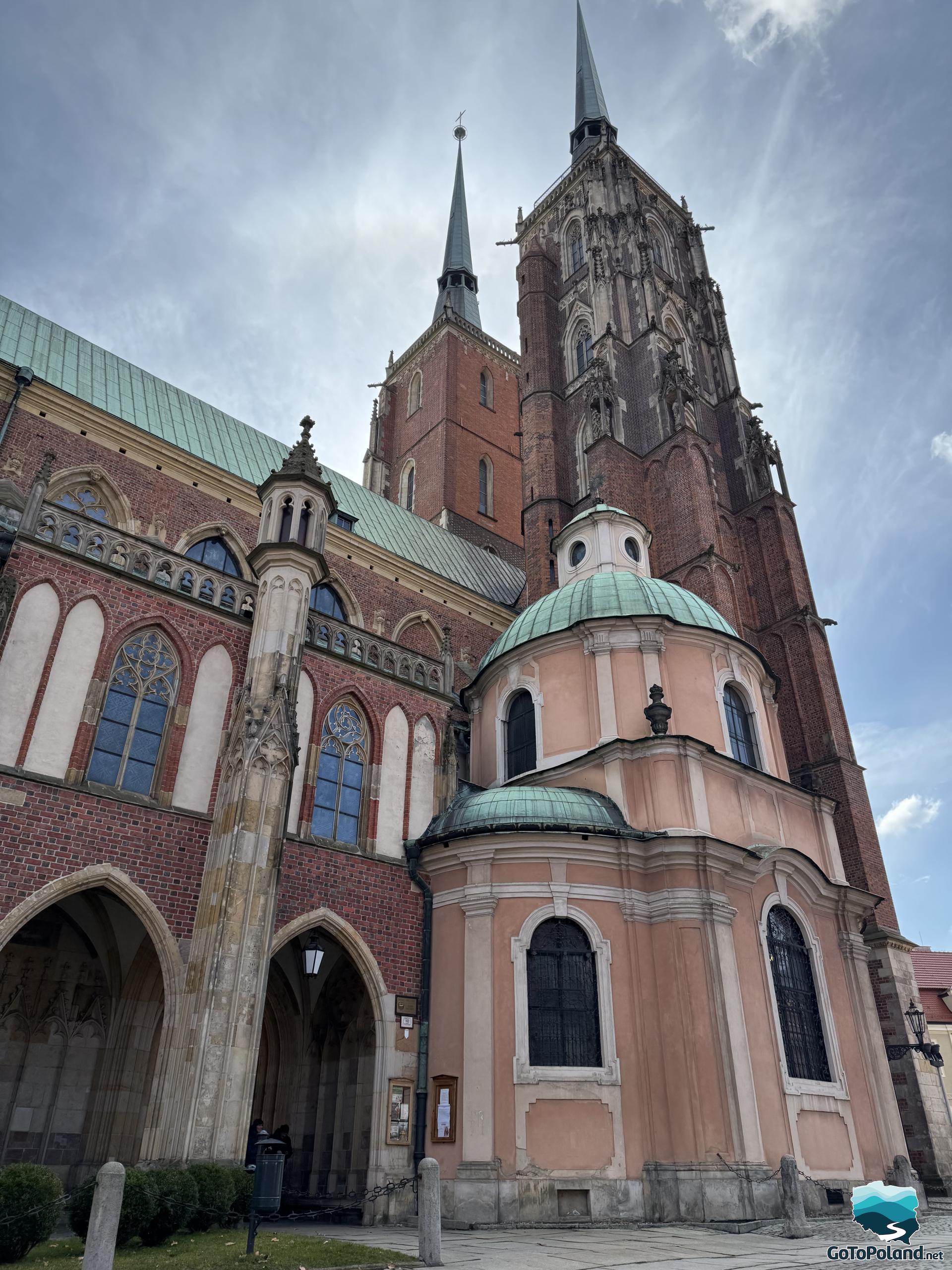 cathedral with 2 towers close up