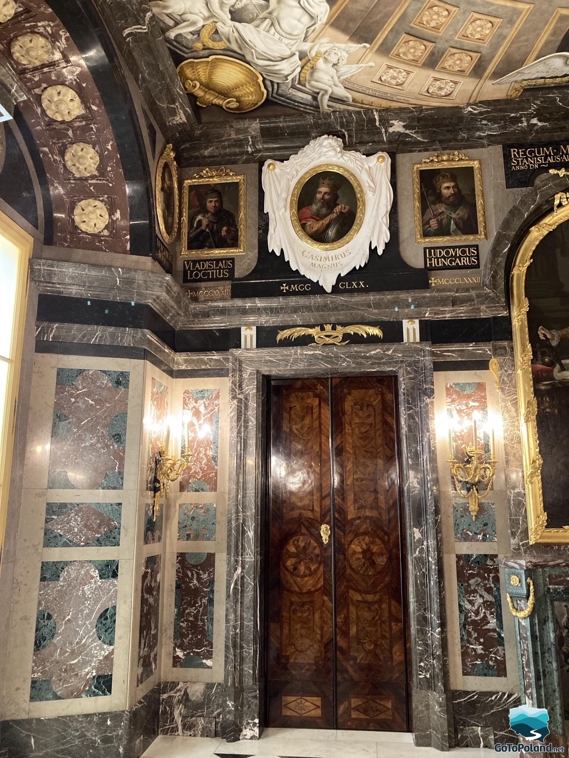 a magnificent marble hall with inlaid doors, images of rulers on the walls and a richly decorated ceiling