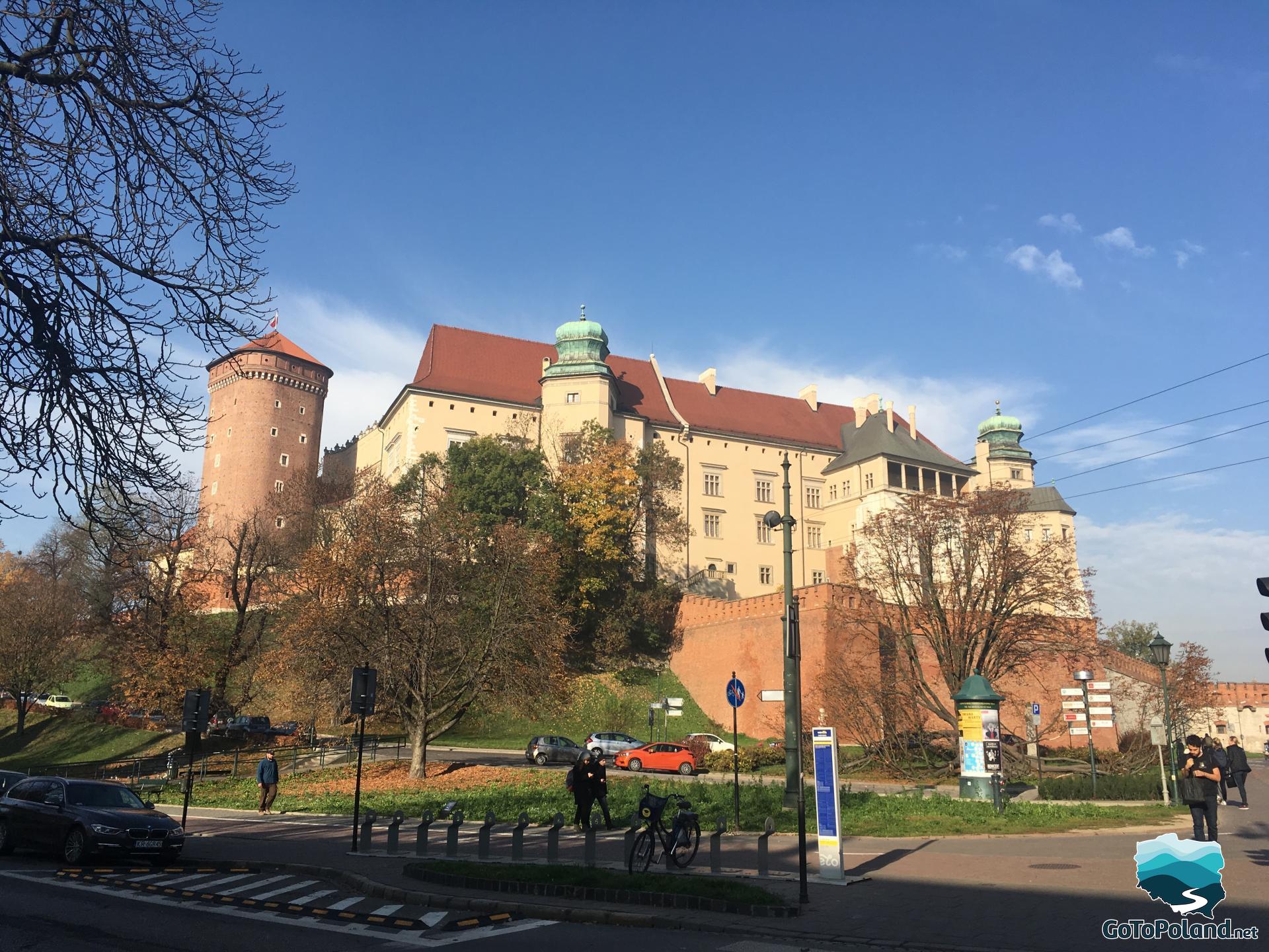 a view on a Wawel Hill and a castle which in on top